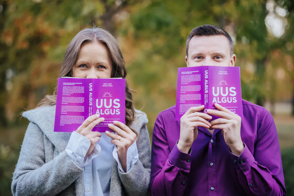 Raamatu "Uus algus" autorid Inga Lunge ja Roland Tokko